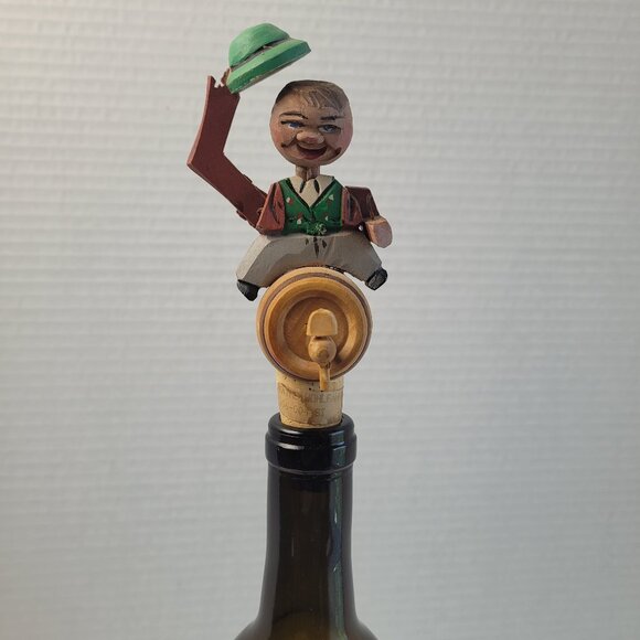 Vintage Wine Stopper Kathe Wohlfhart Wooden Man Tipping Hat - Picture 1 of 8